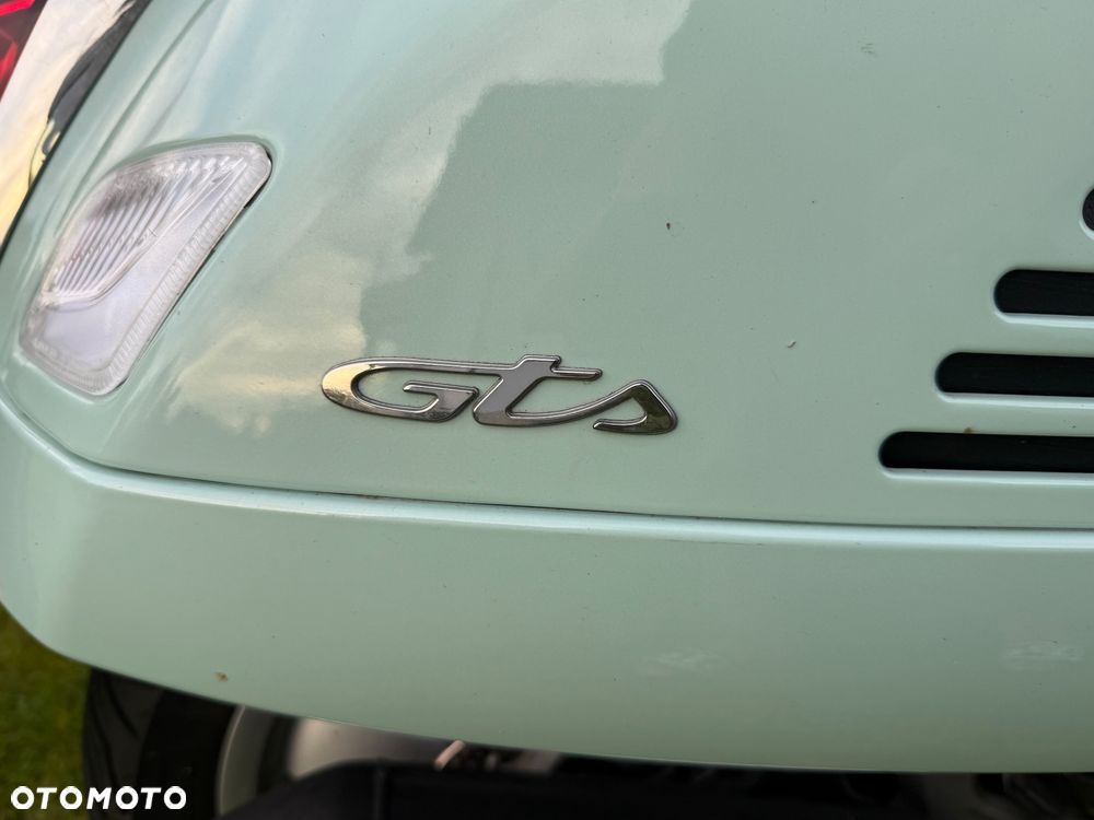 Vespa GTS - 13