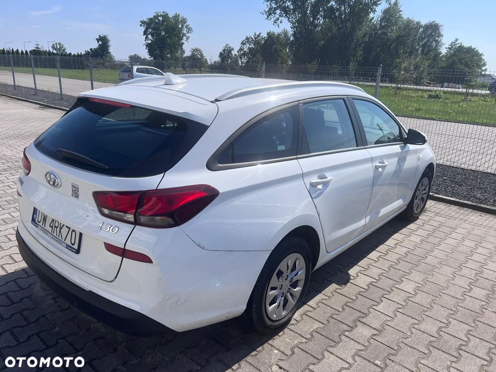 Hyundai i30 1.5 DPI Classic + - 3