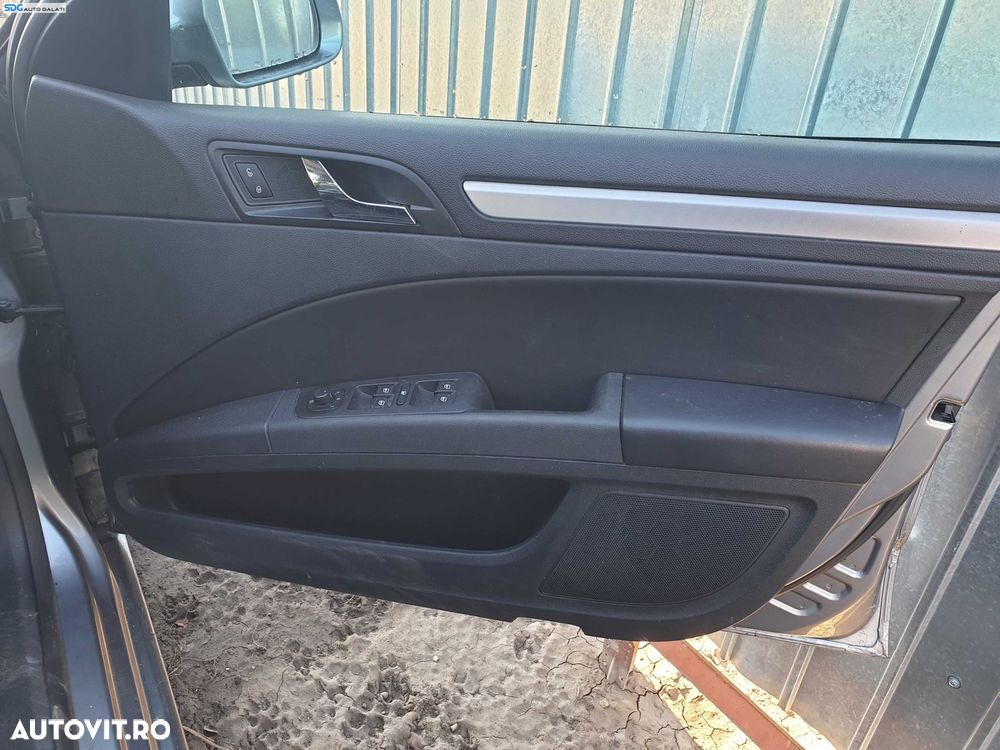 Panou Tapiterie Fata Interioara Piele Neagra de pe Usa Portiera Dreapta Fata Skoda Superb 2 2008 - 2015 [K8922] - 1