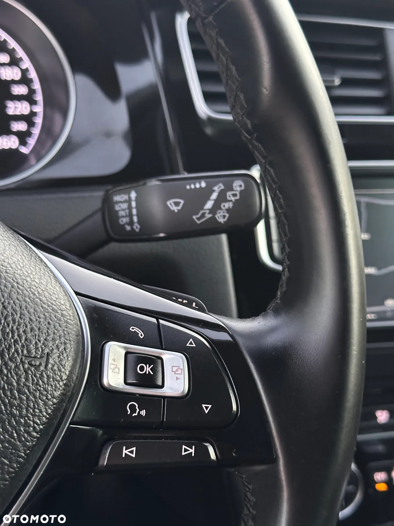 Volkswagen Golf Variant 2.0 TDI BlueMotion Technology DSG Allstar - 18