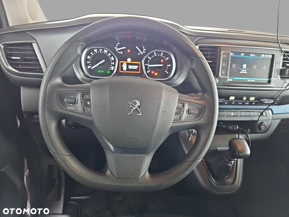 Peugeot Traveller - 9