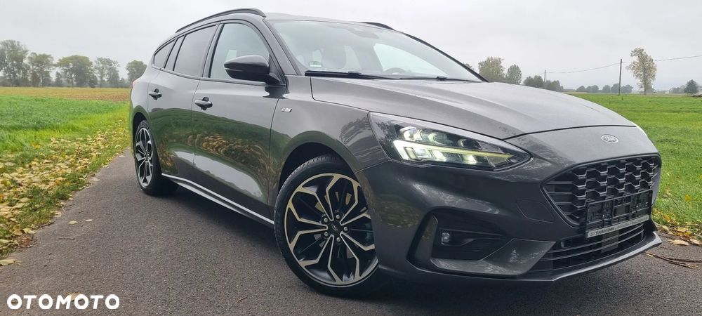 Ford Focus 1.5 EcoBoost ST-Line Black ASS - 19