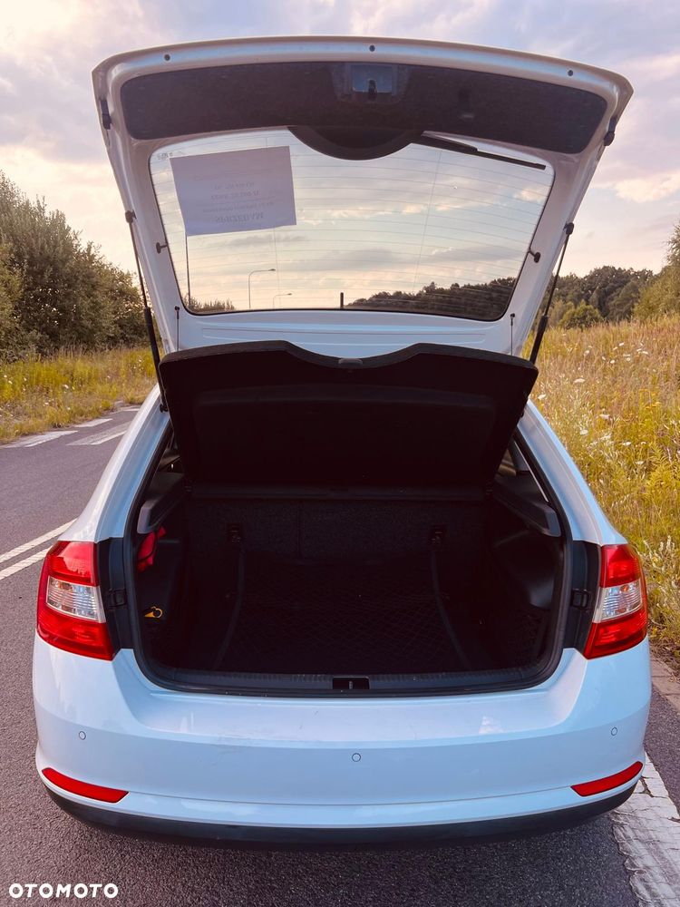 Skoda RAPID Spb 1.2 TSI Elegance Max - 29