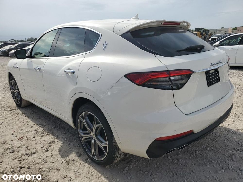 Maserati Levante - 2