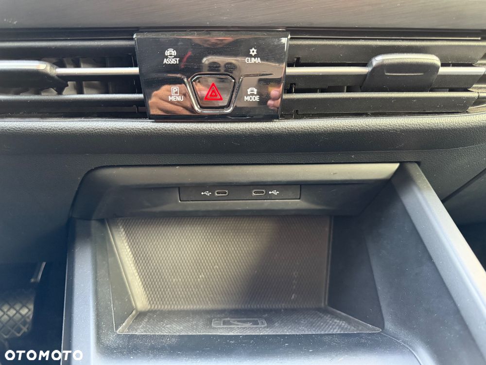 Volkswagen Golf VIII 1.4 TSI Plug-In Hybrid Style DSG - 31