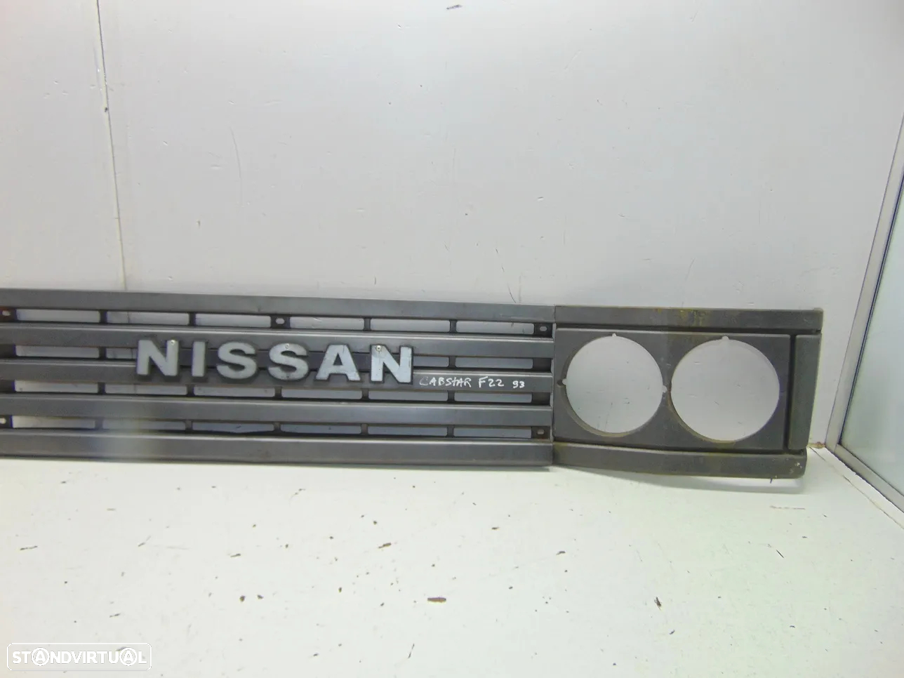 Nissan Cabstar grelha - 7