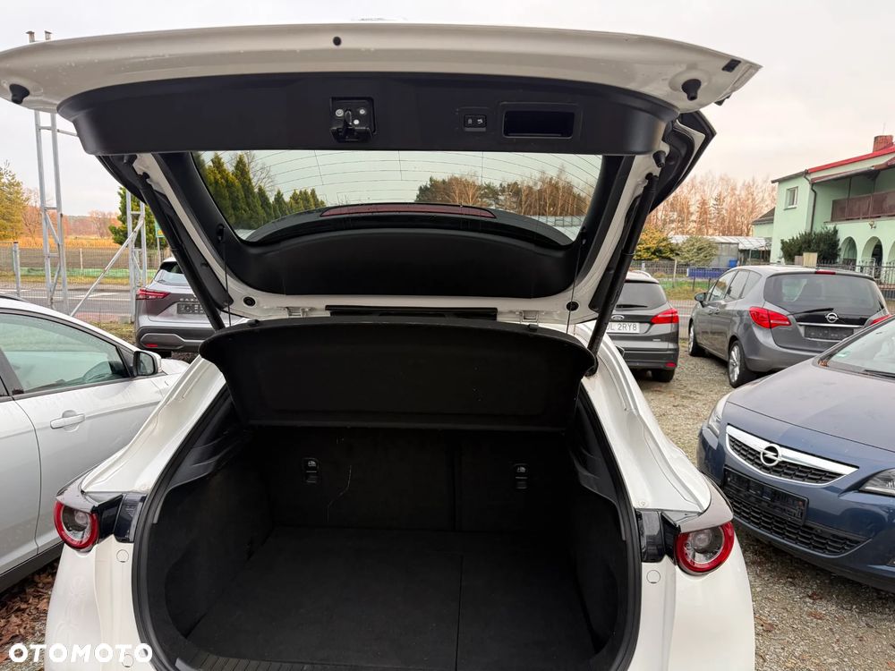 Mazda CX-30 2.0 mHEV Hikari 2WD - 22