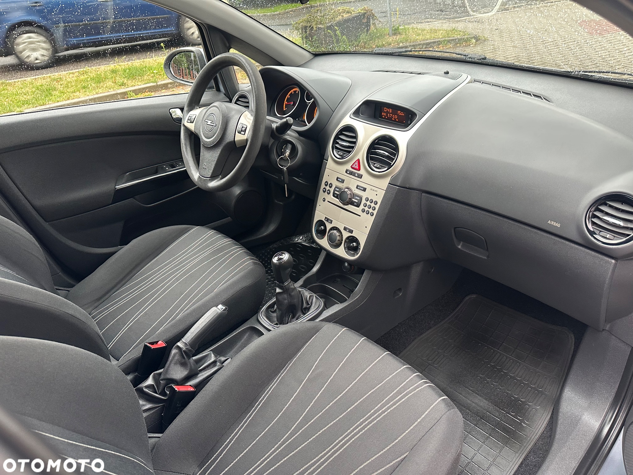 Opel Corsa 1.2 16V Enjoy - 10