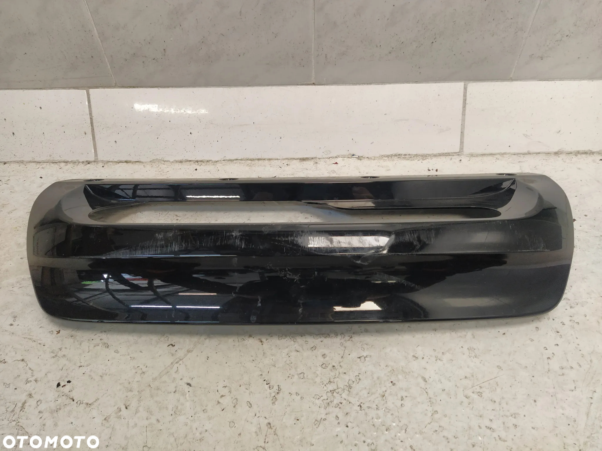 RANGE ROVER SPORT L461 22- SPOILER DOKŁADKA ZDERZAKA RAMKA OSŁONA HAKA HOLOWNICZEGO TYŁ TYLNY ORYGINAŁ - 3