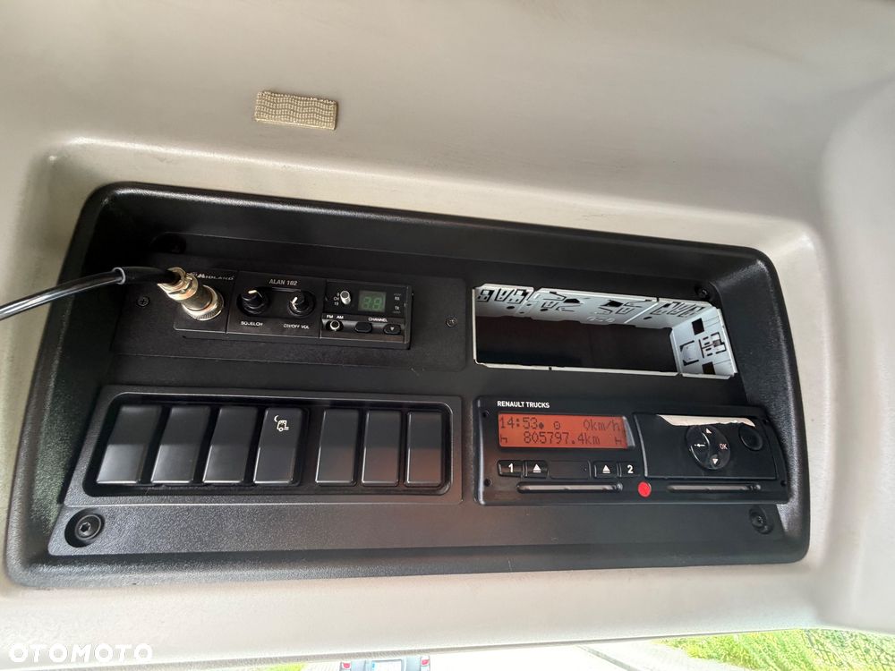Renault Premium - 7