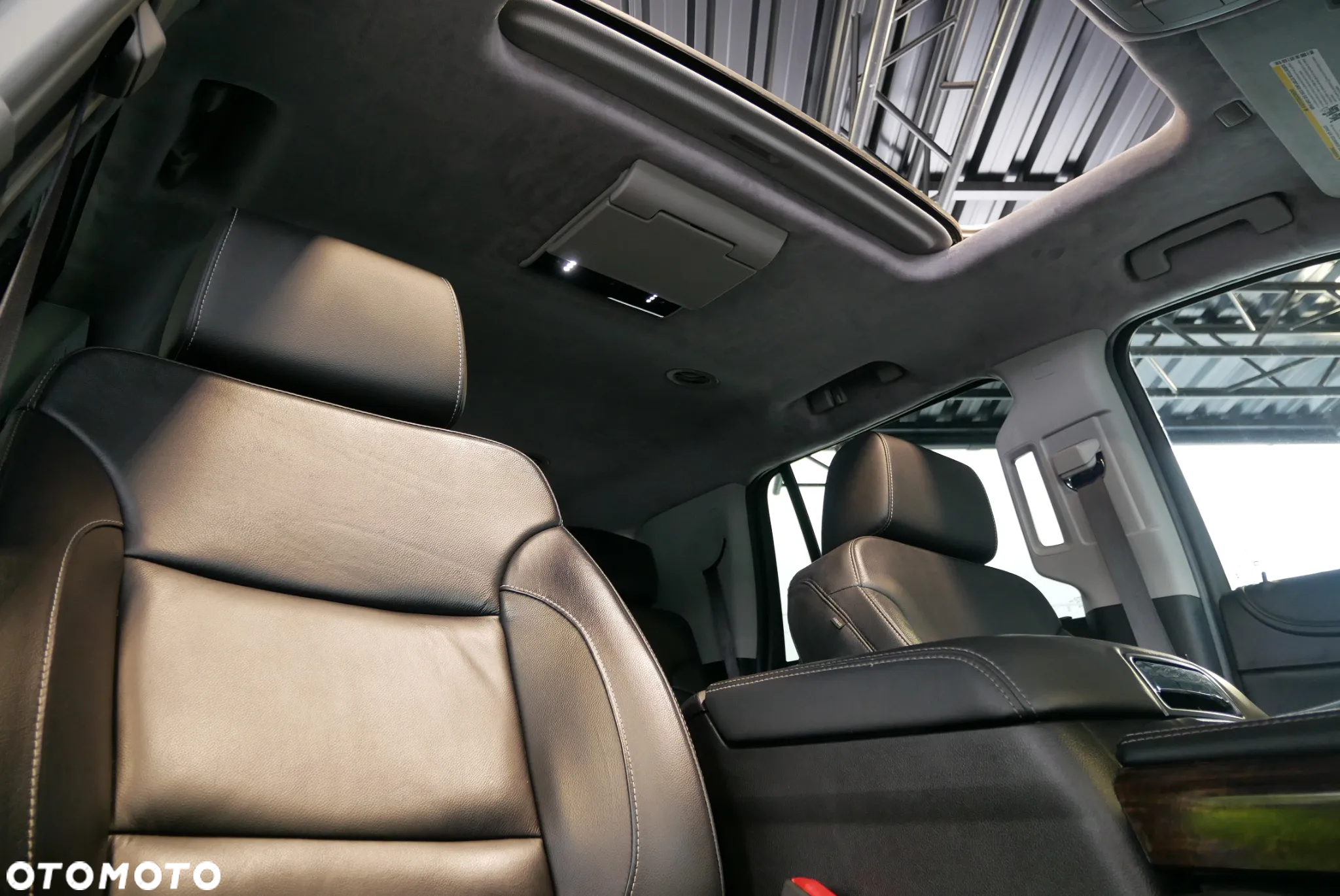 Chevrolet Tahoe - 31