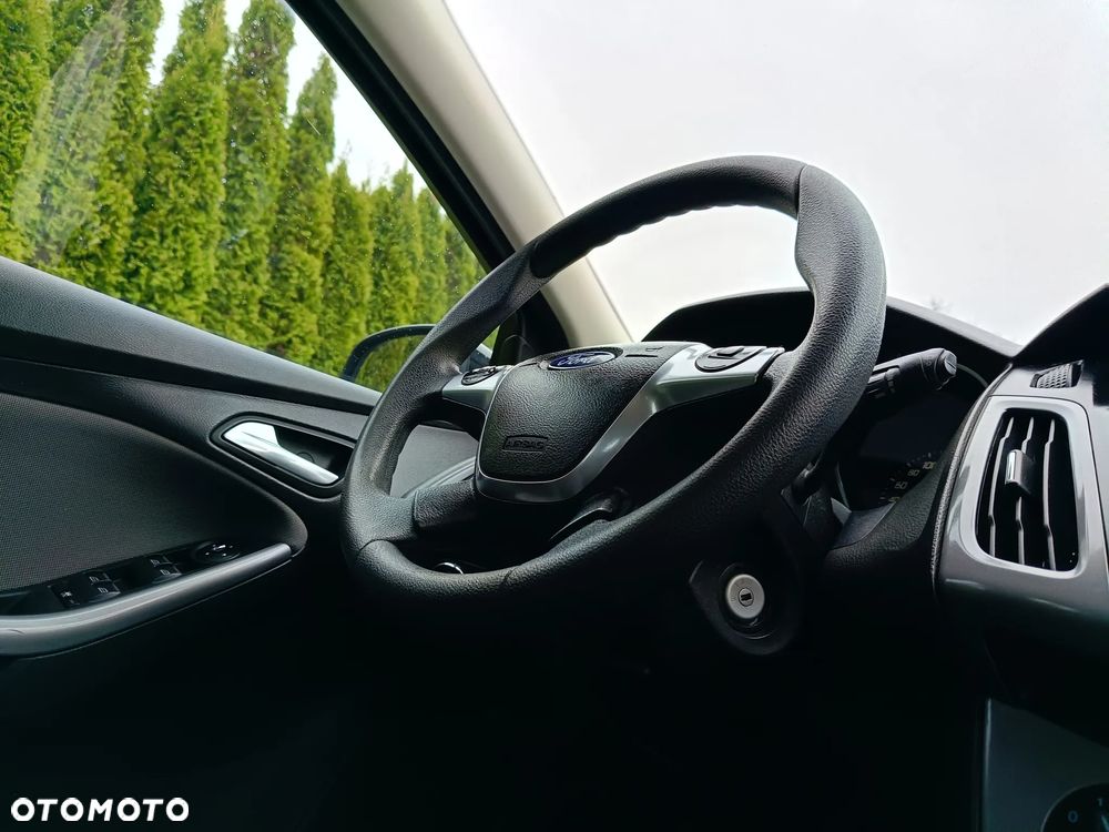 Ford Focus - 21