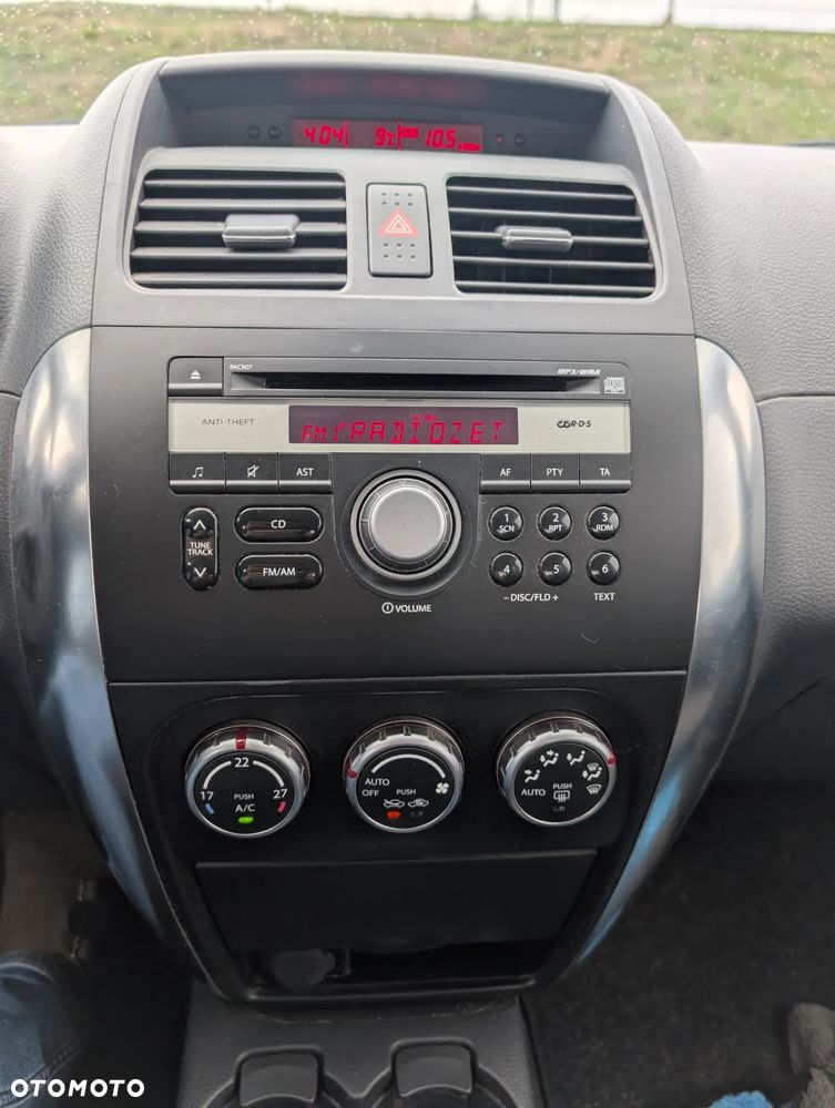 Suzuki SX4 1.6 GLX / Comfort - 15