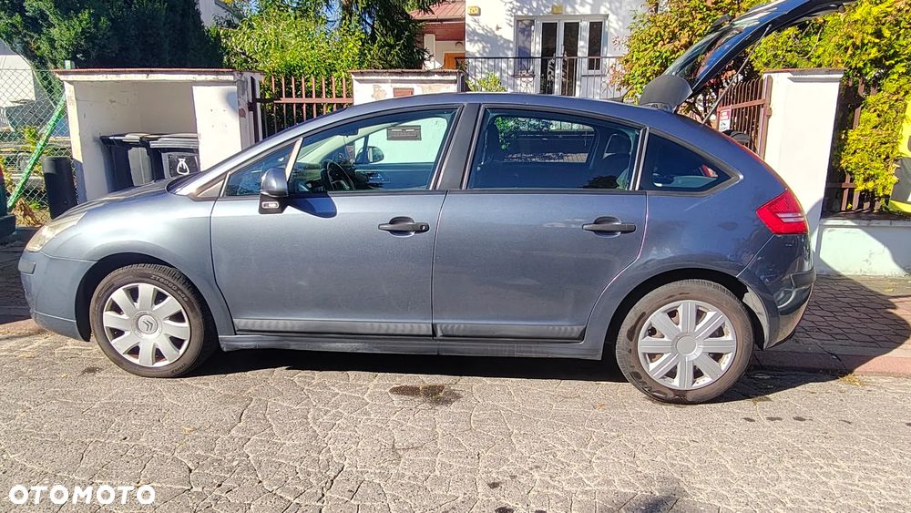 Citroën C4 ver-1-6-16v-sx - 9