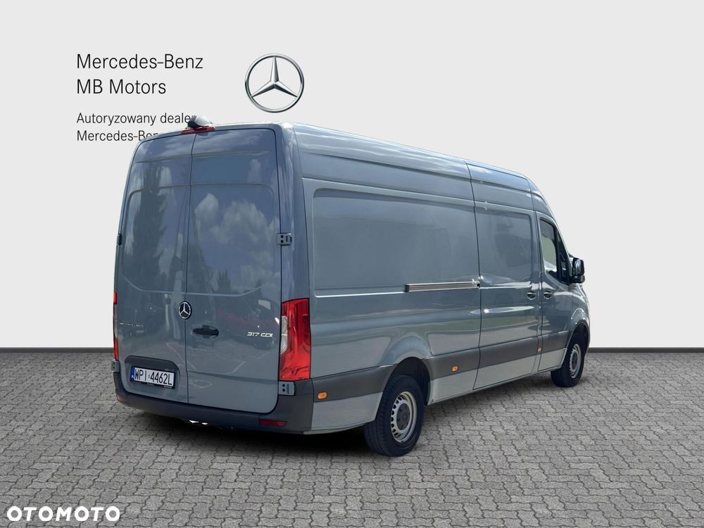 Mercedes-Benz Sprinter - 6
