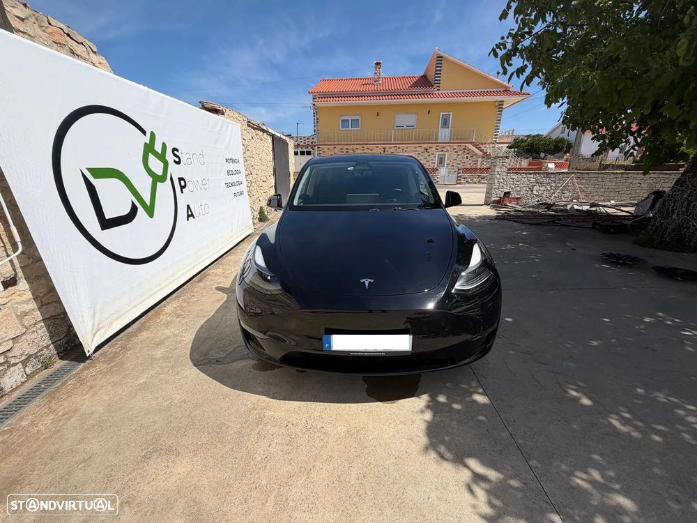 Tesla Model Y Long Range Dual Motor AWD - 12