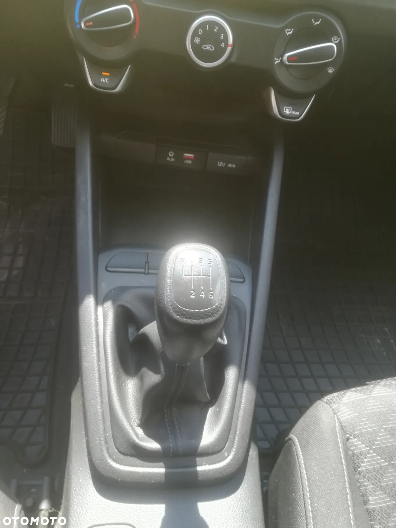 Kia Rio 1.4 crdi Business Line - 10