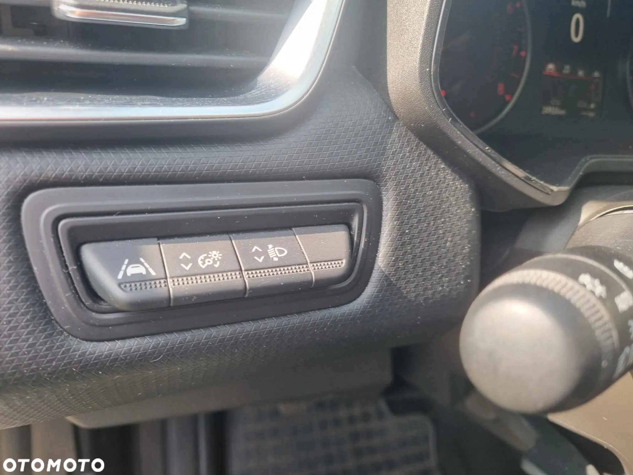 Renault Clio 1.0 TCe Equilibre - 9