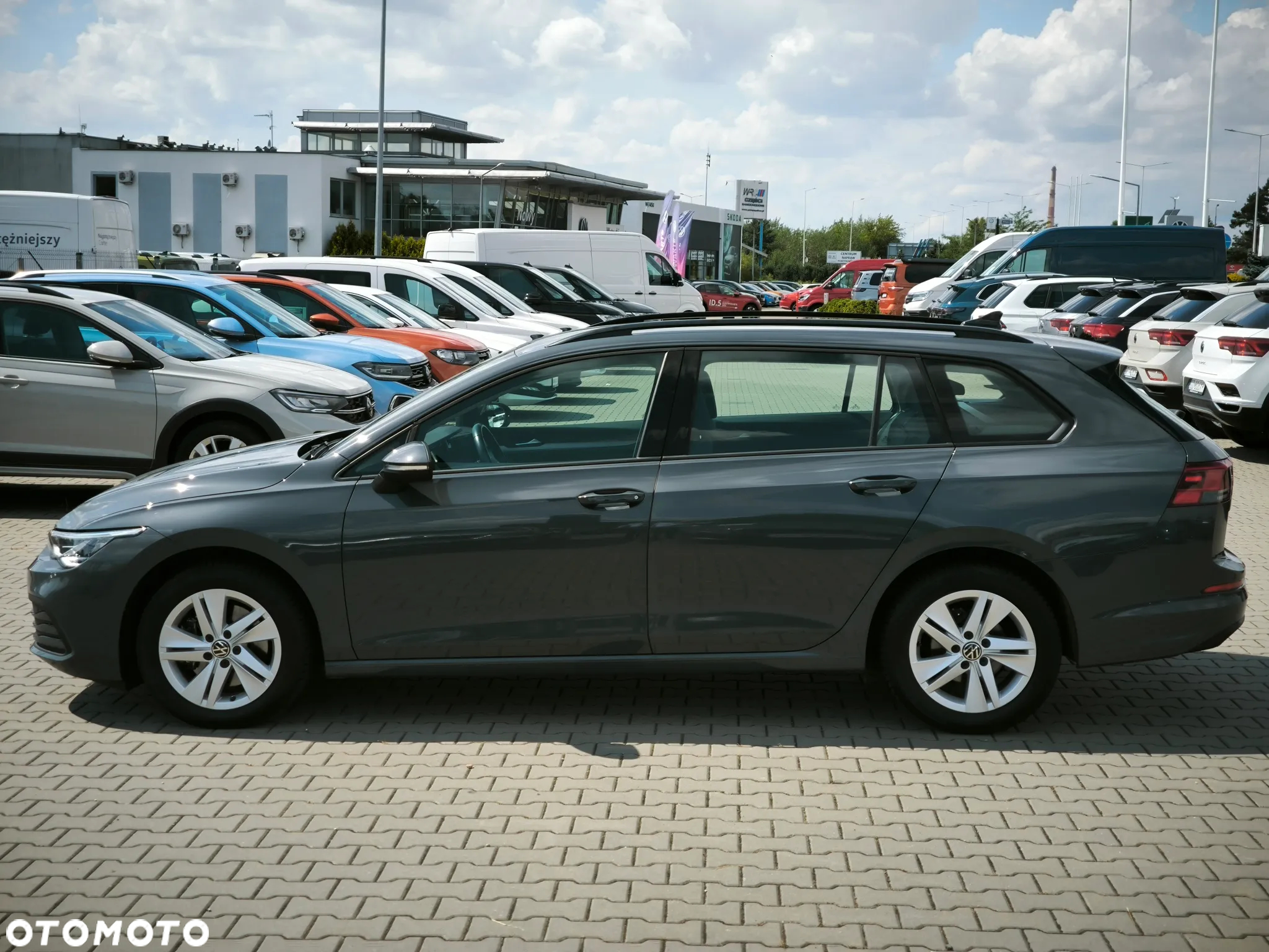 Volkswagen Golf VIII 2.0 TDI Life - 5