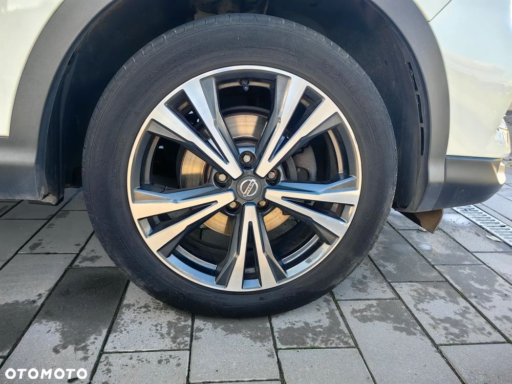 Nissan Qashqai 1.2 DIG-T N-Connecta EU6 - 19