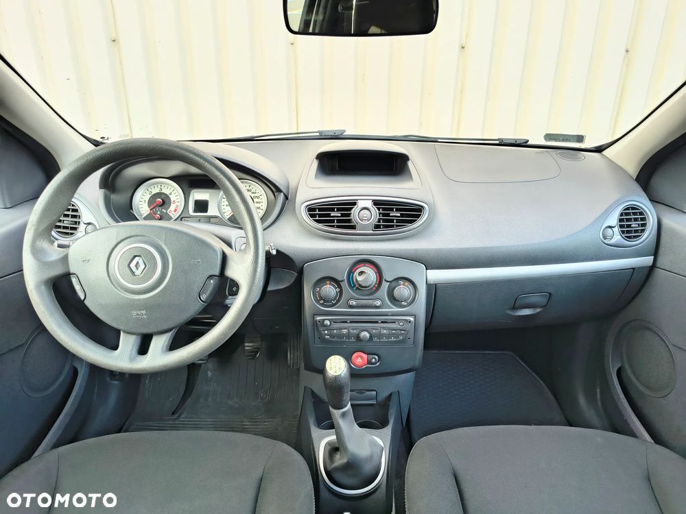 Renault Clio 1.5 dCi Alize - 7