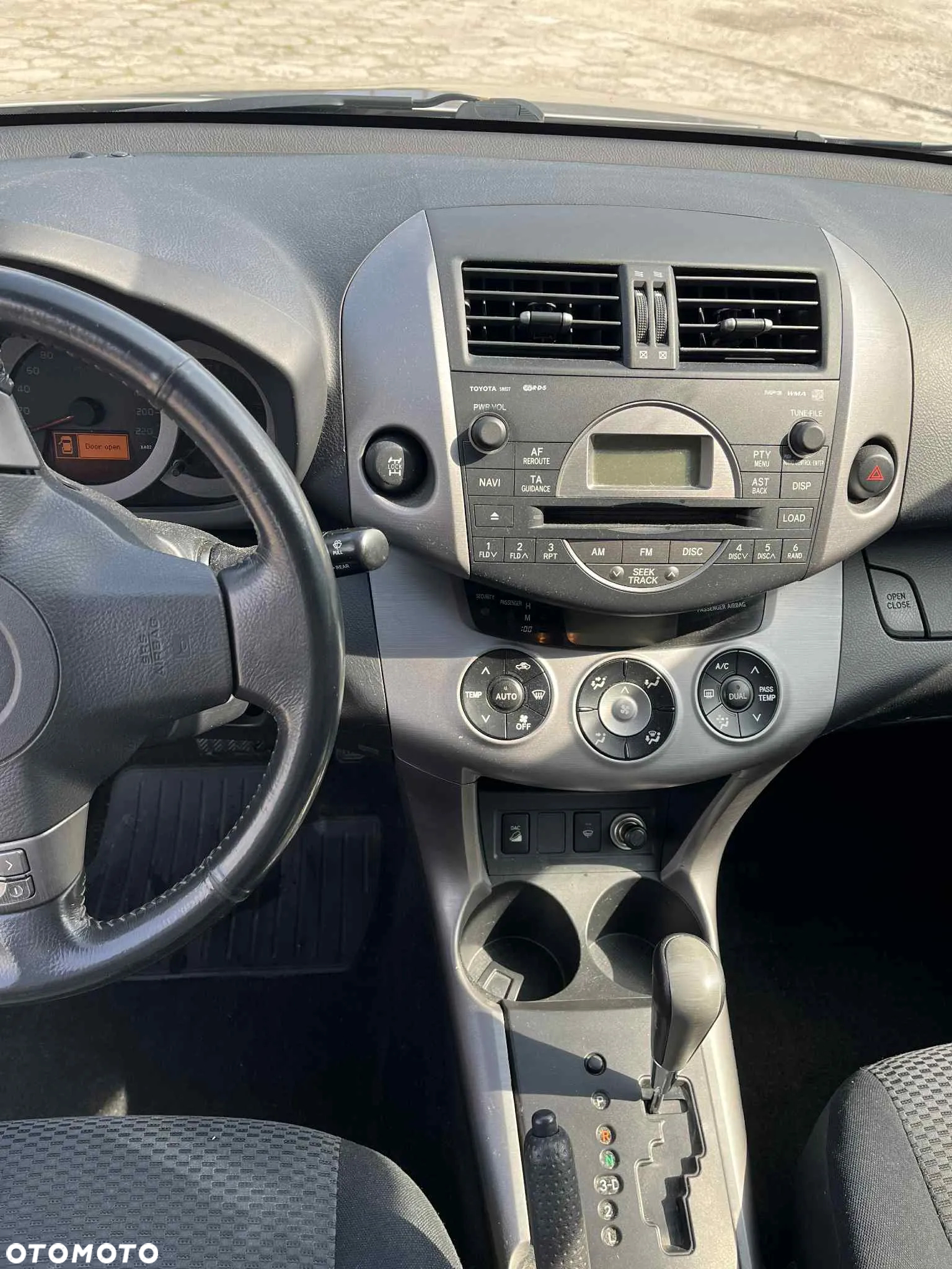 Toyota RAV4 - 34