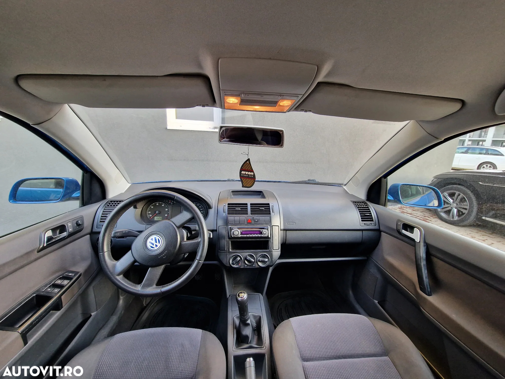 Volkswagen Polo 1.2 - 8