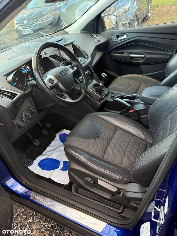 Ford Kuga 1.5 EcoBoost 2x4 Titanium - 18