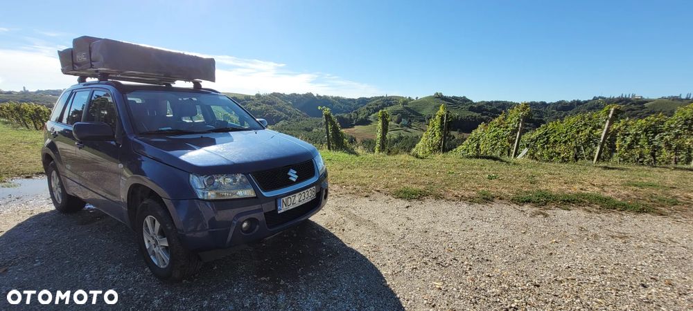 Suzuki Grand Vitara 2.0 De luxe - 1