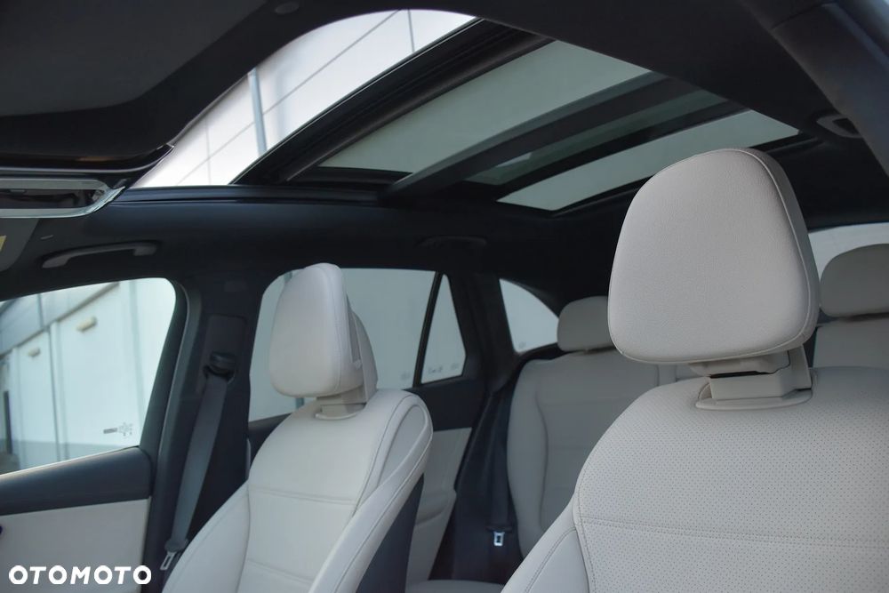 Mercedes-Benz GLC 200 4Matic 9G-TRONIC Avantgarde Advanced - 22