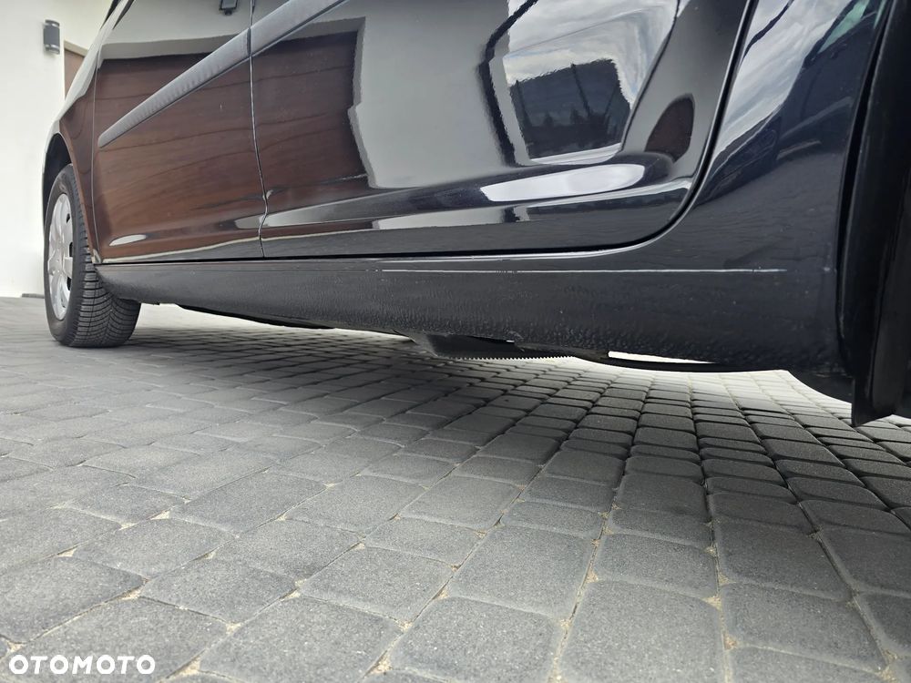 Volkswagen Touran 1.6 TDI DPF Trendline - 8