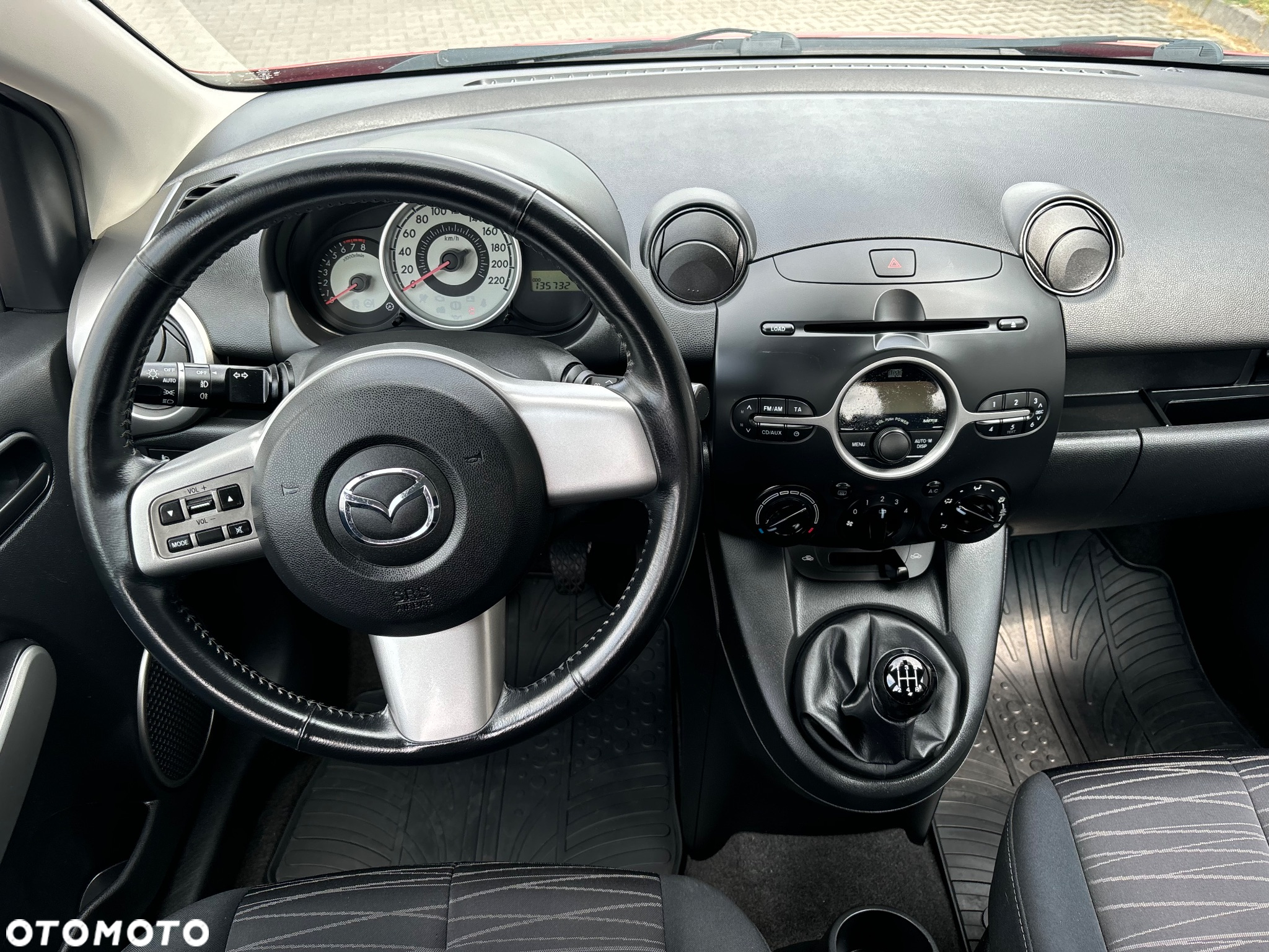 Mazda 2 1.3 Exclusive - 23