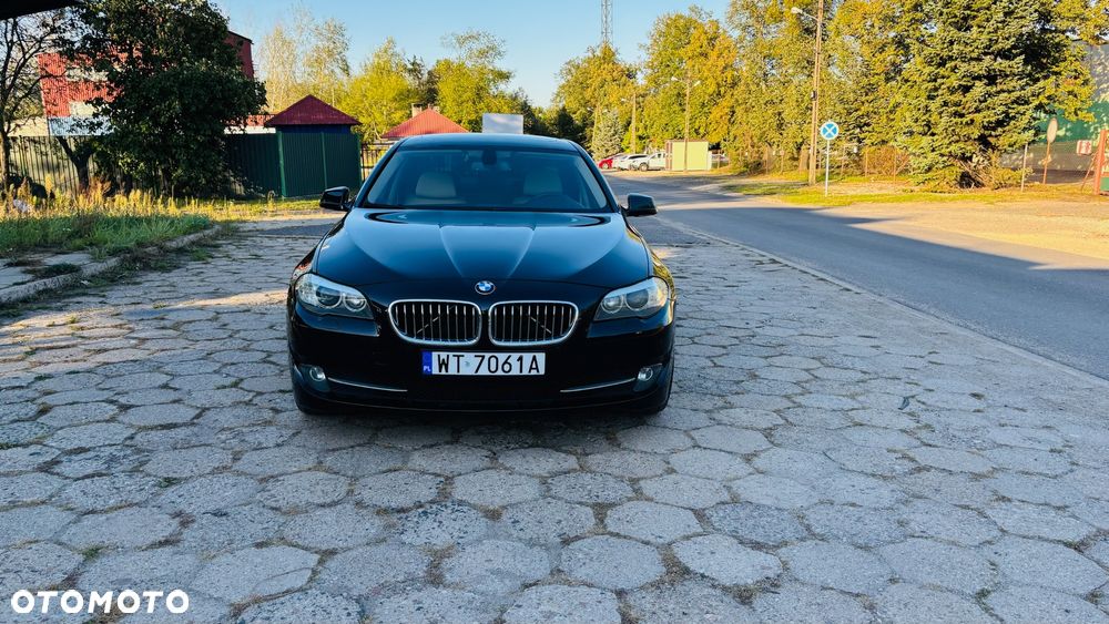 BMW Seria 5 535i xDrive - 4