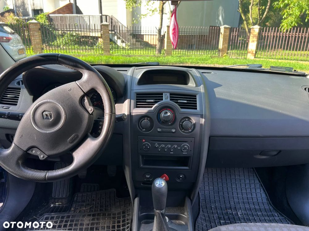 Renault Megane - 11