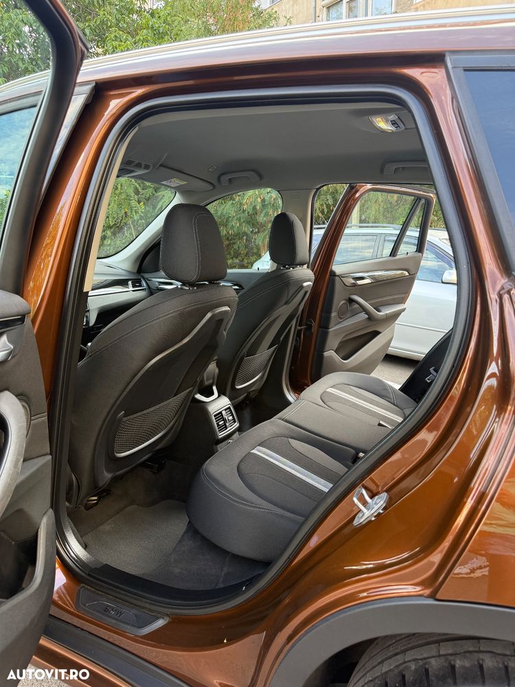 BMW X1 xDrive18d - 9