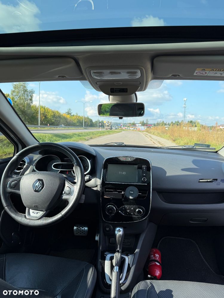 Renault Clio - 25