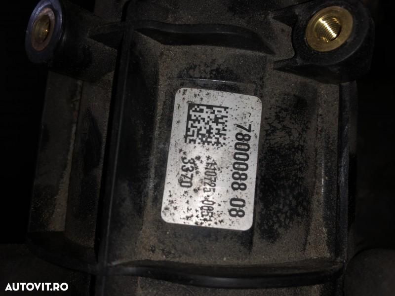 Galerie admisie cu clapete BMW Seria 6 (2011-2018) [F12] 3.0d N57D30A 7800088 08 - 2