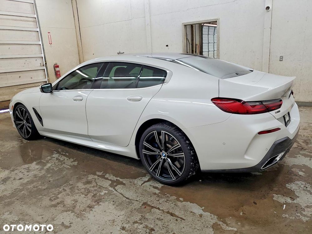 BMW Seria 8 - 4