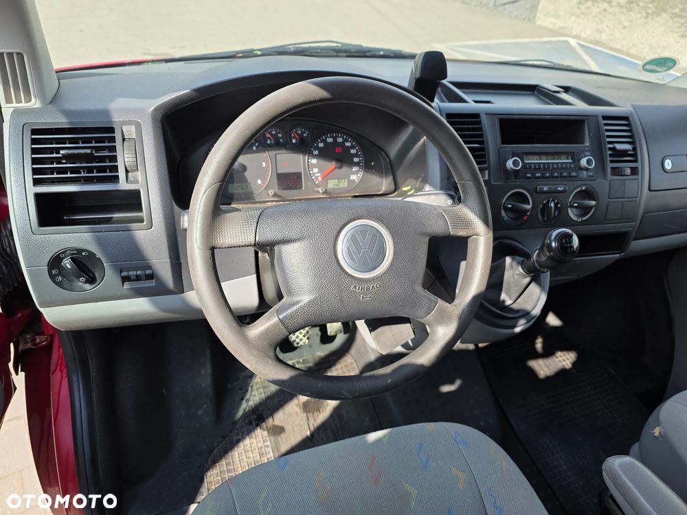 Volkswagen Transporter Shuttle Lang - 10