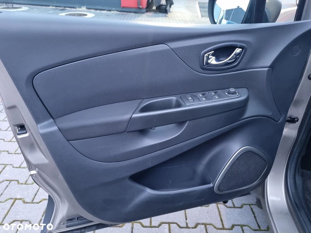 Renault Captur 0.9 Energy TCe Life EU6 - 9