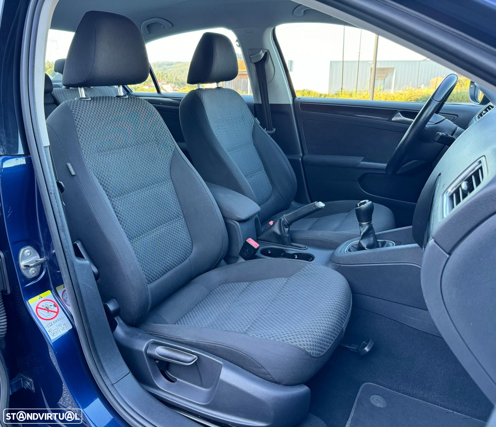 VW Jetta 1.2 TSi Comfortline - 23