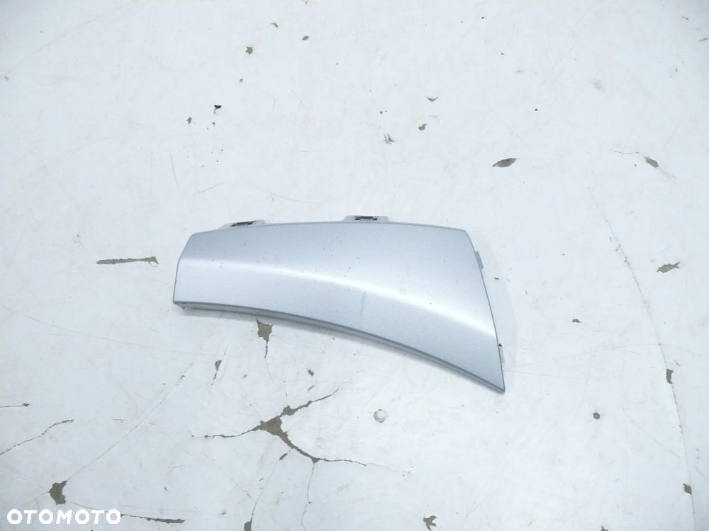 MERCEDES C-KLASA W205 LISTWA LEWA ZDERZAKA