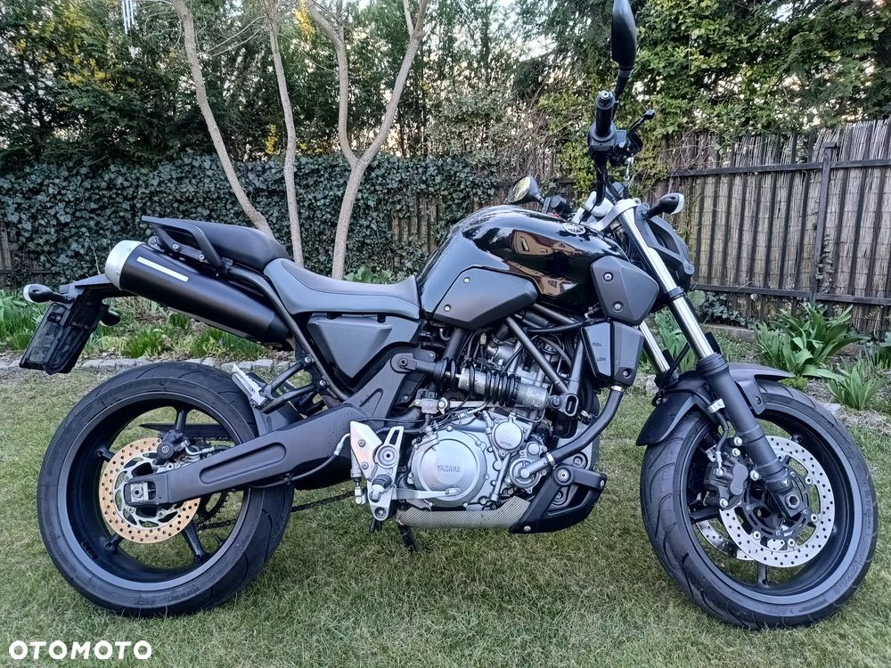 Yamaha MT - 1