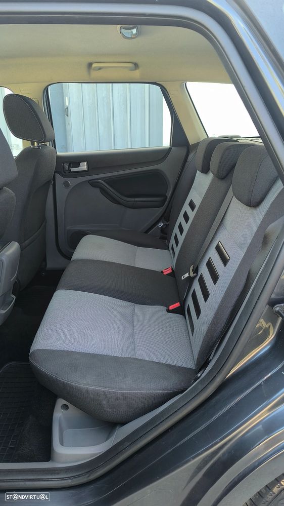 Ford Focus SW 1.6 TDCi Sport WRC - 43