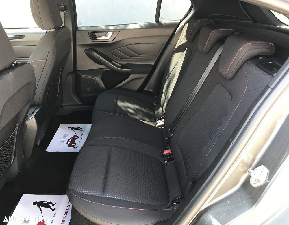 Ford Focus 1.5 Ecoboost ST-Line - 14