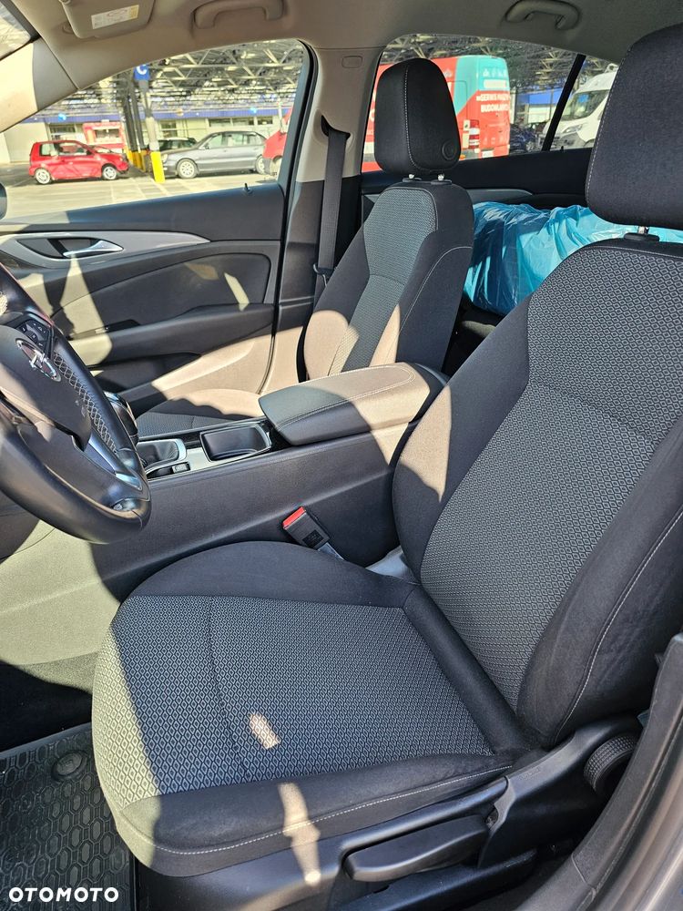 Opel Insignia 1.5 T Exclusive S&S - 17
