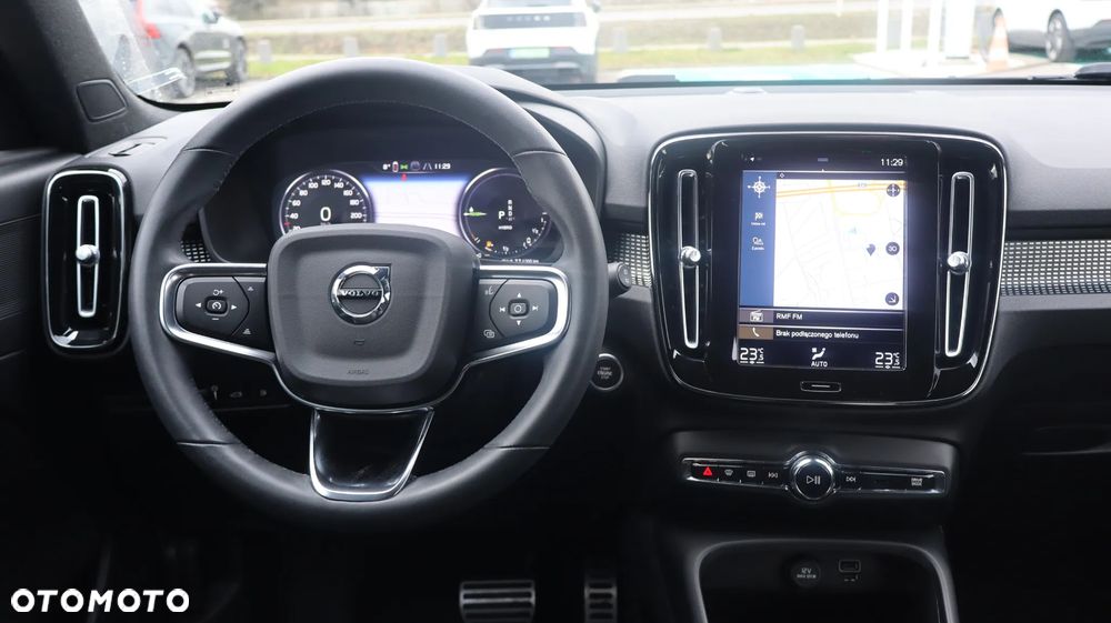 Volvo XC 40 T5 Plug-In Hybrid R-Design - 12