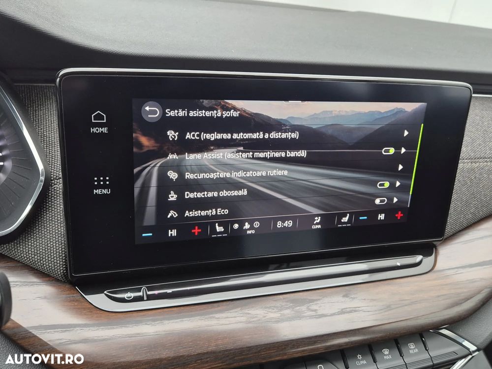 Skoda Octavia Combi 2.0 TDI DSG 4X4 Scout - 24