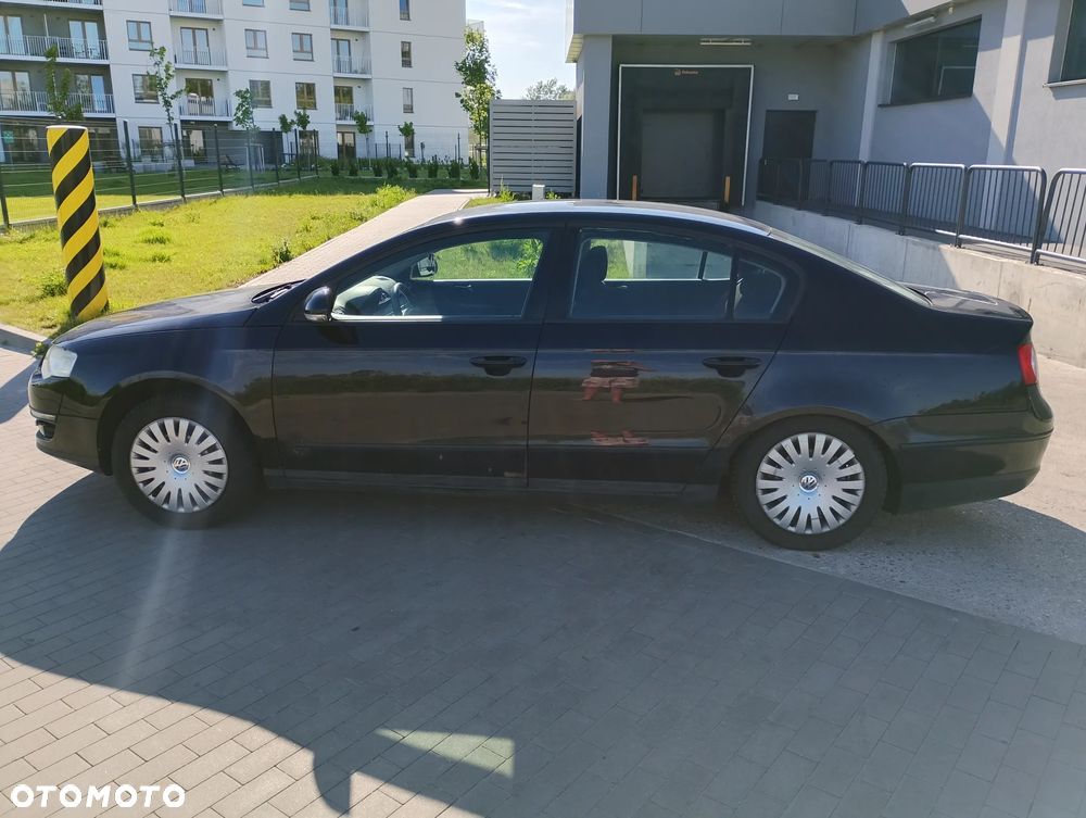 Volkswagen Passat 1.9 TDI DPF Trendline - 8