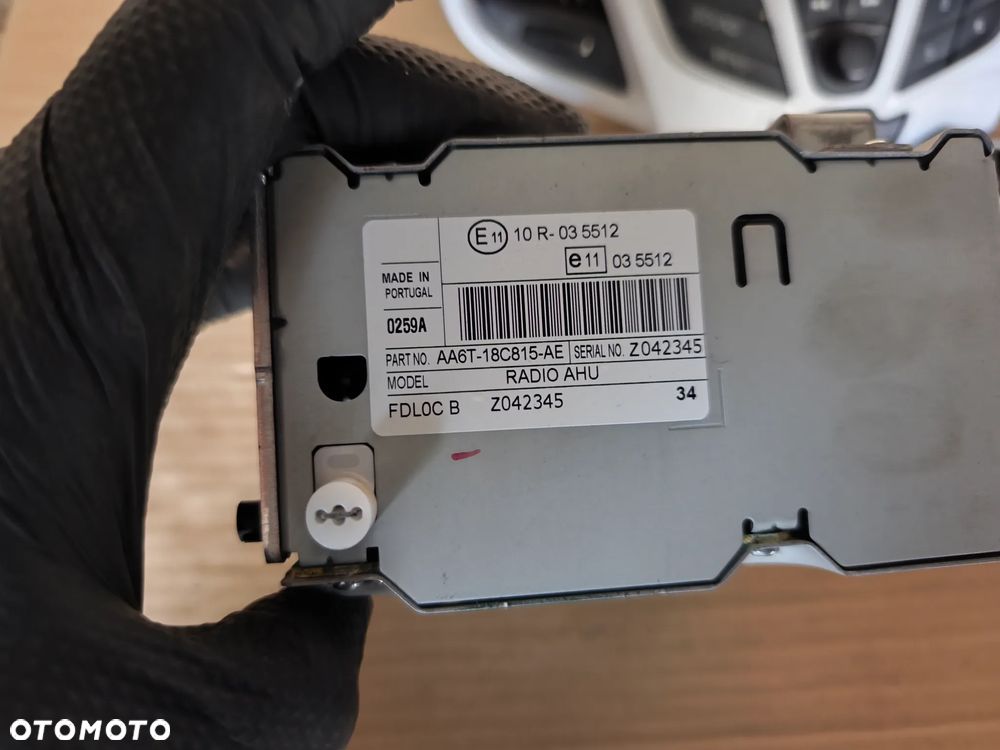 RADIO CZYTNIK AA6T-18C815-AE BA6T-18B955-AB FORD FIESTA MK7 - 2